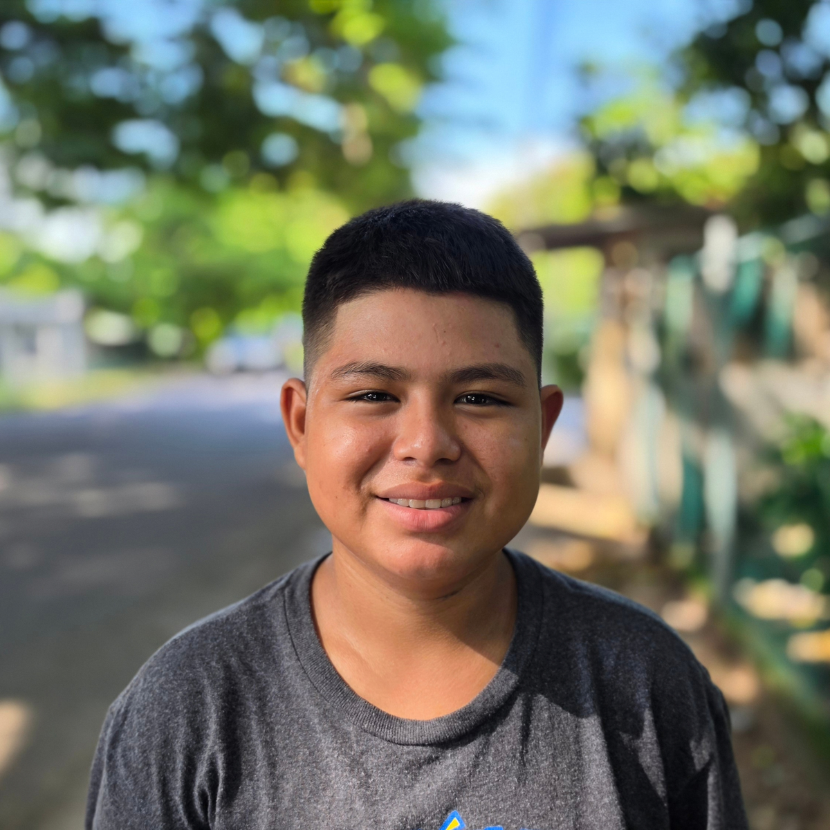 Sponsor Jose Oniel (14 years old)